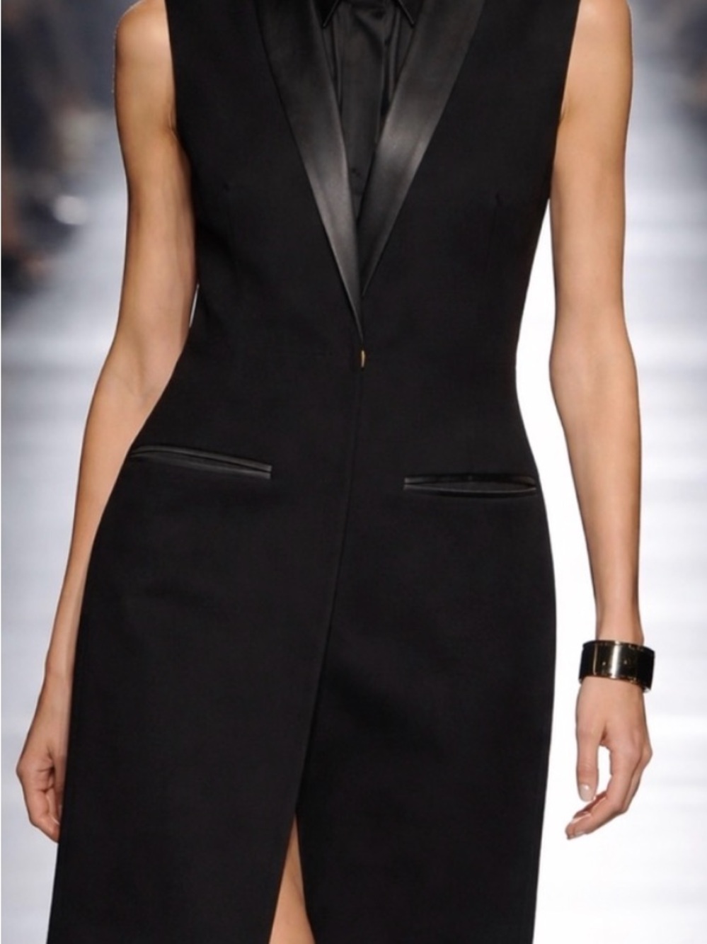 ❤️ Stunning Chic Black Sleeveless Blazer Vest